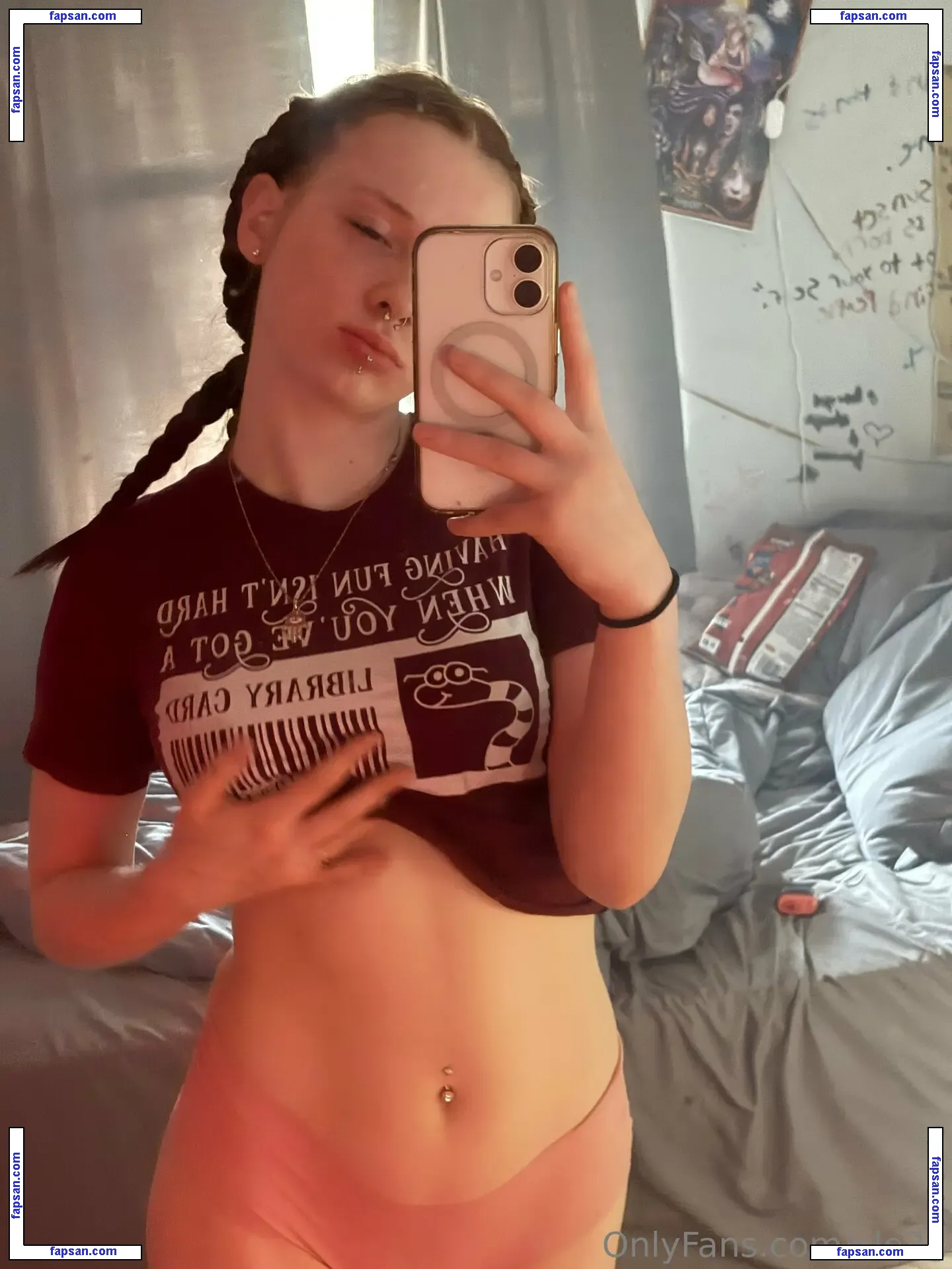 cloverdgasf голая фото #0005 с Онлифанс