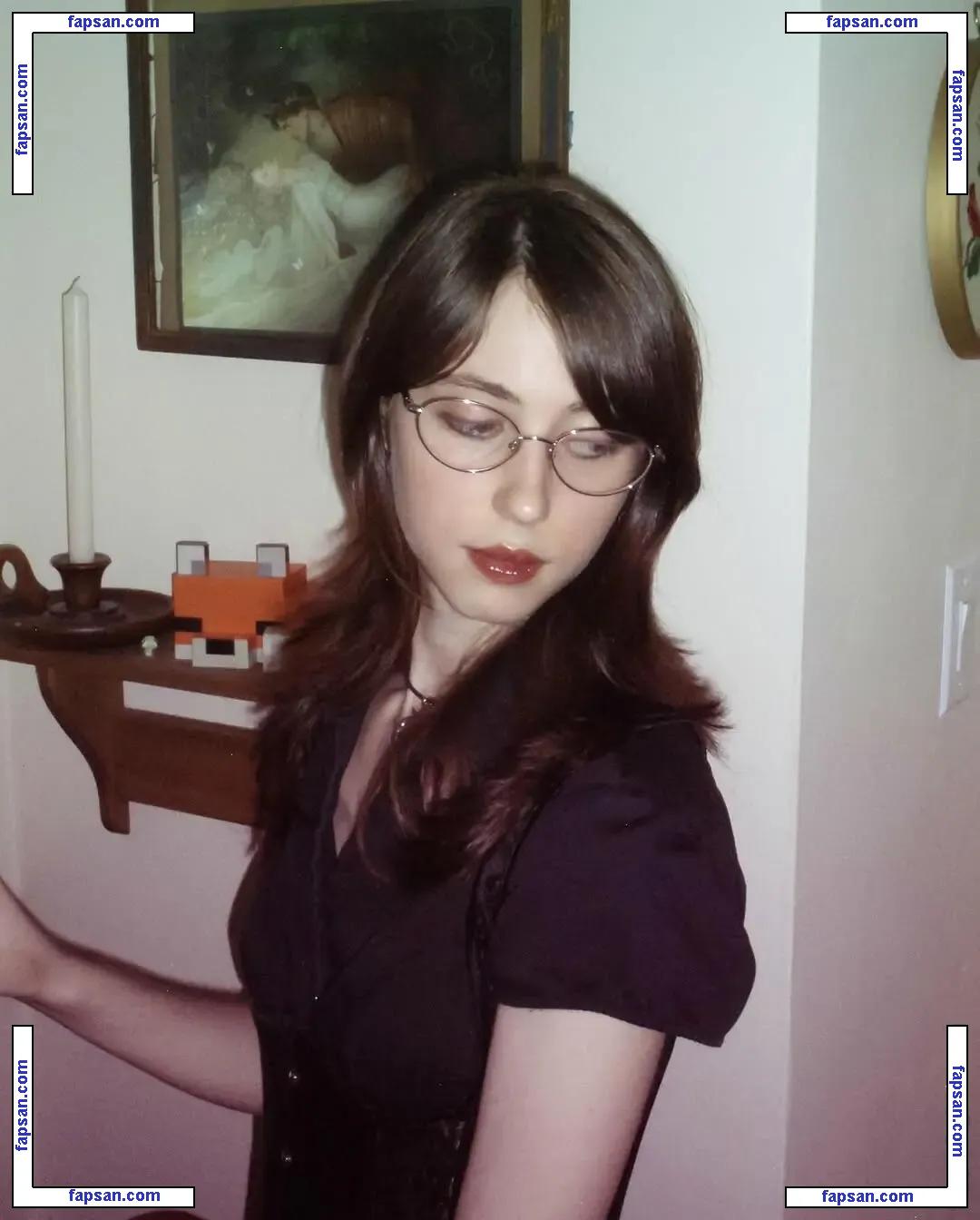 Clovergirle голая фото #0001 с Онлифанс