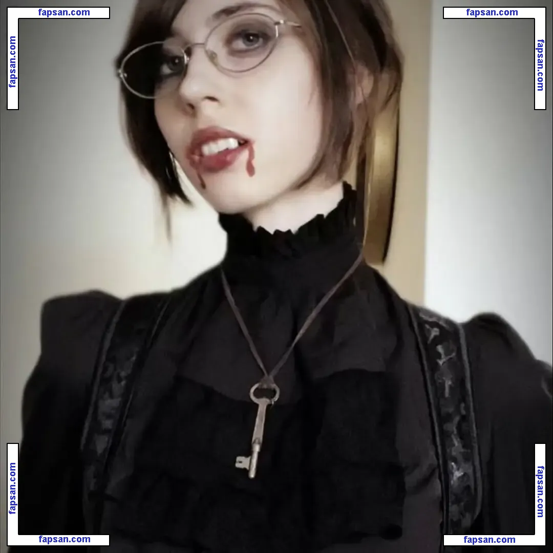 Clovergirle голая фото #0005 с Онлифанс