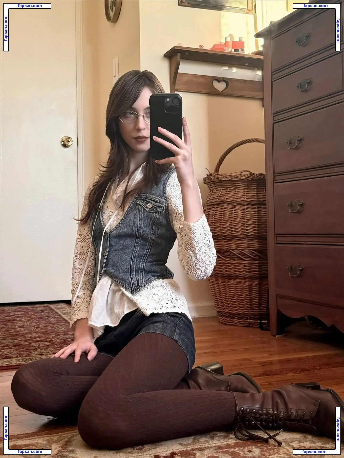 Clovergirle голая фото #0006 с Онлифанс