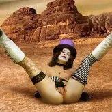 Clown Girls голая #0117