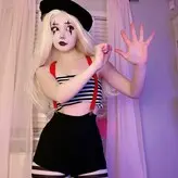 Clown Girls голая #0165