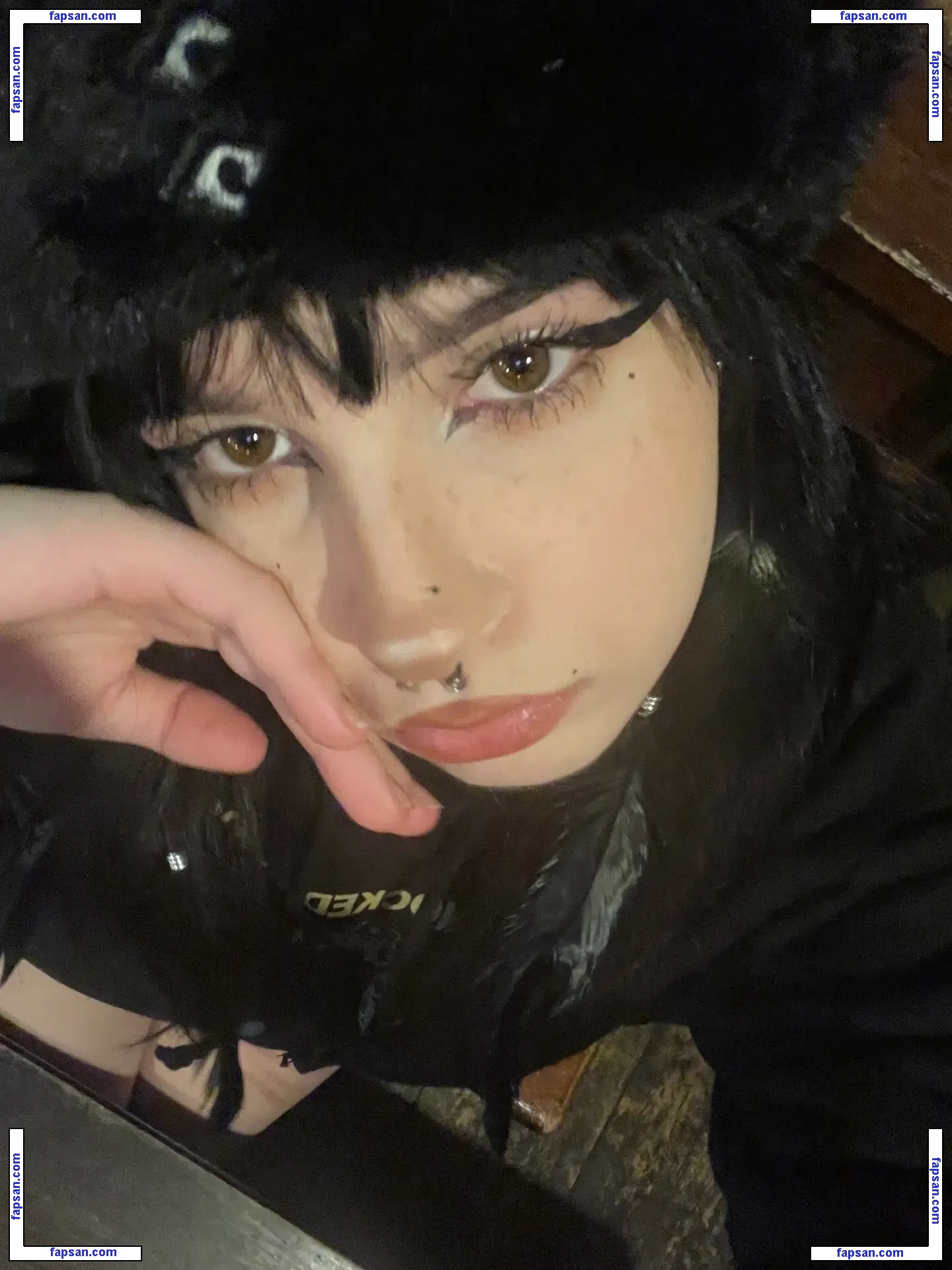 clownbvbie голая фото #0008 с Онлифанс