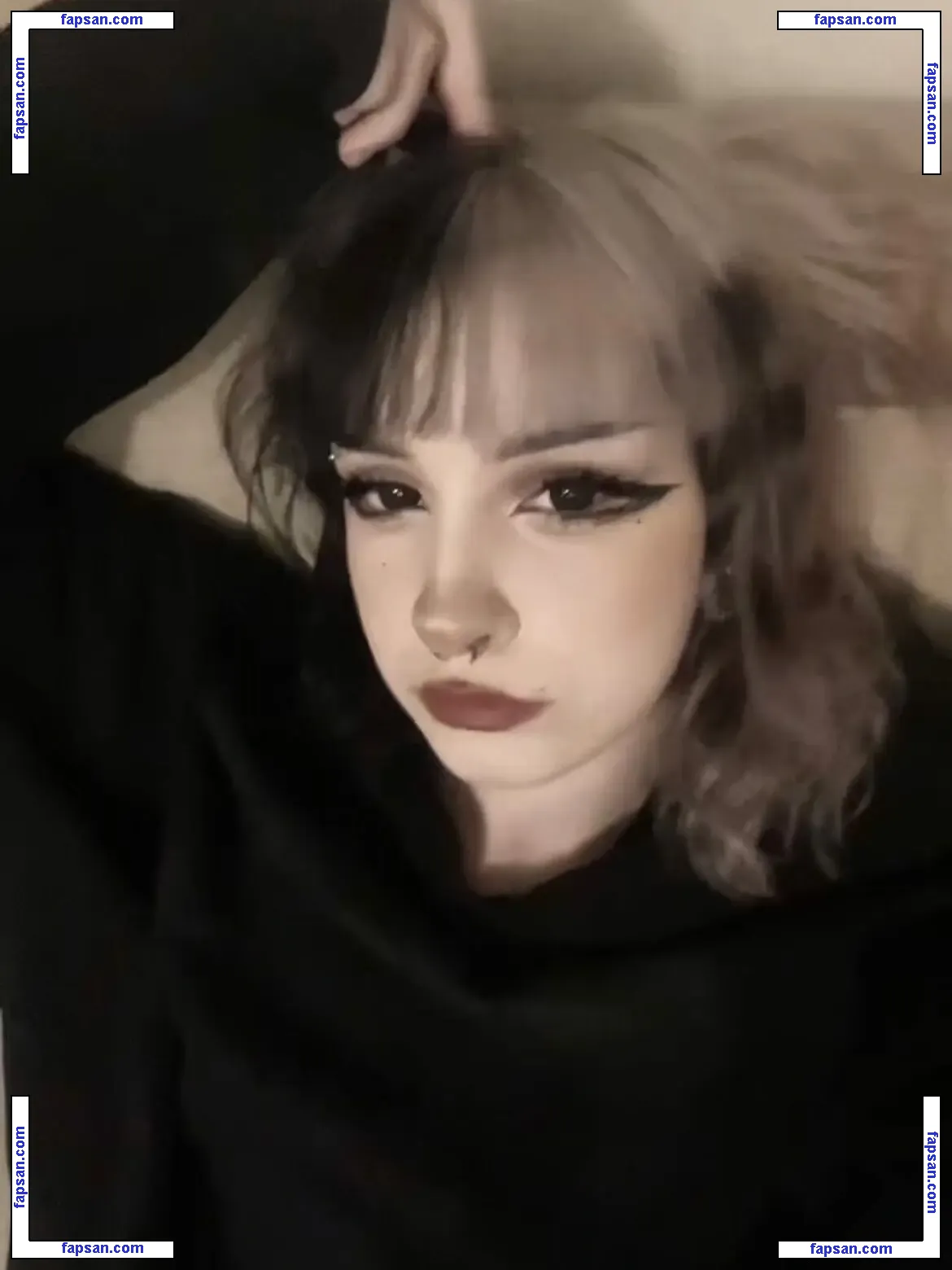 clownbvbie голая фото #0015 с Онлифанс