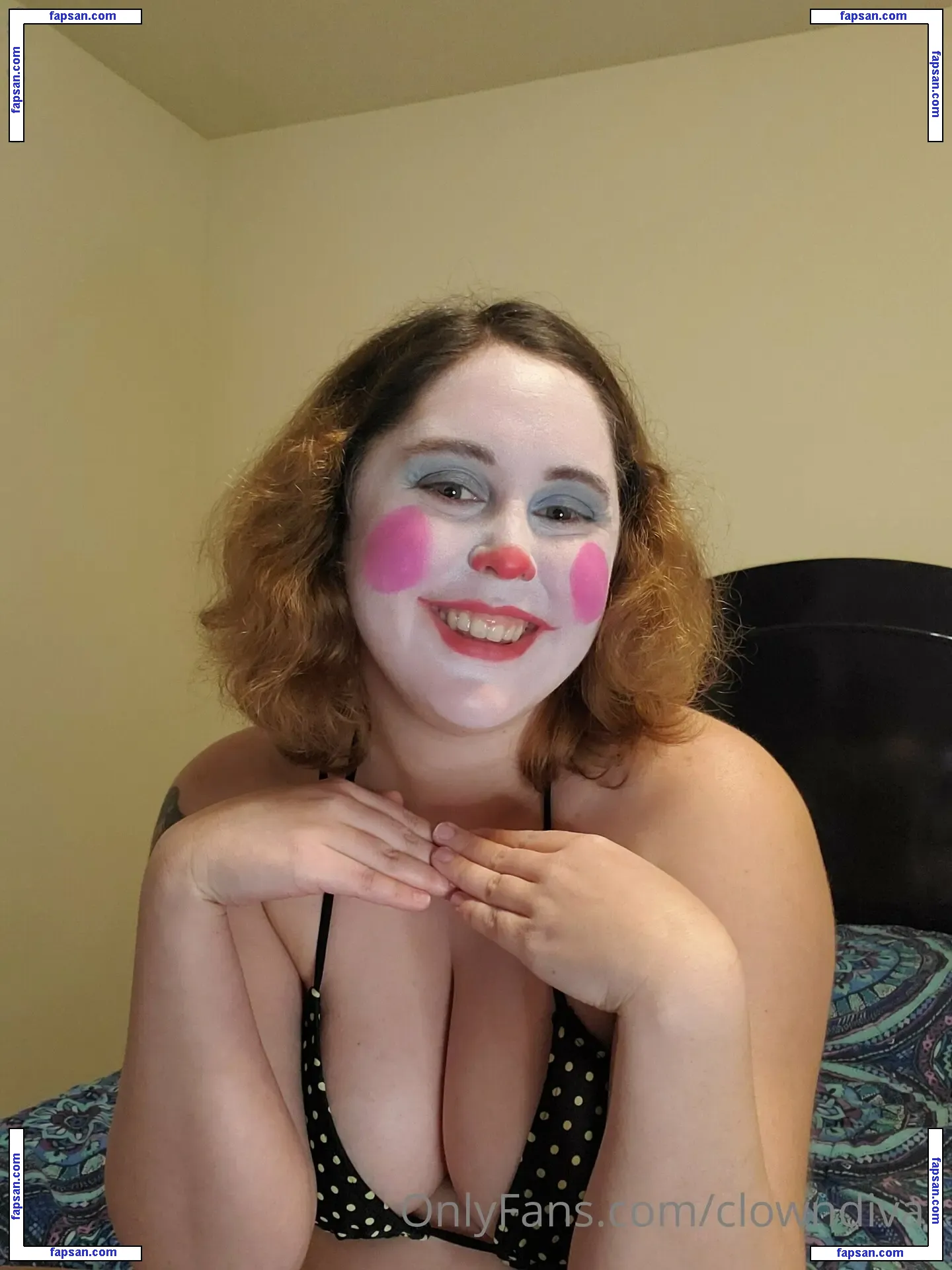 clowndivax nude photo #0006 from OnlyFans
