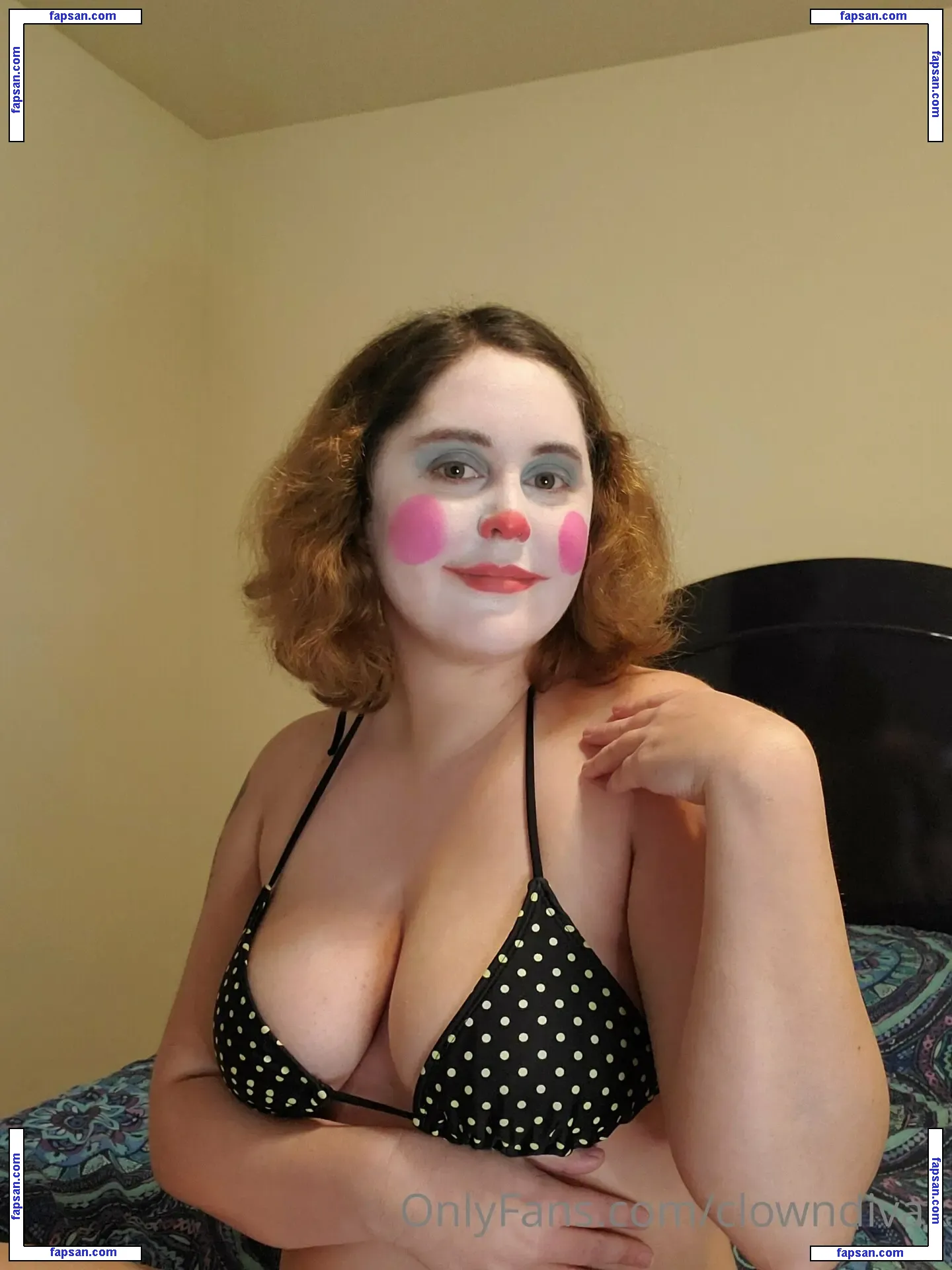 clowndivax nude photo #0020 from OnlyFans
