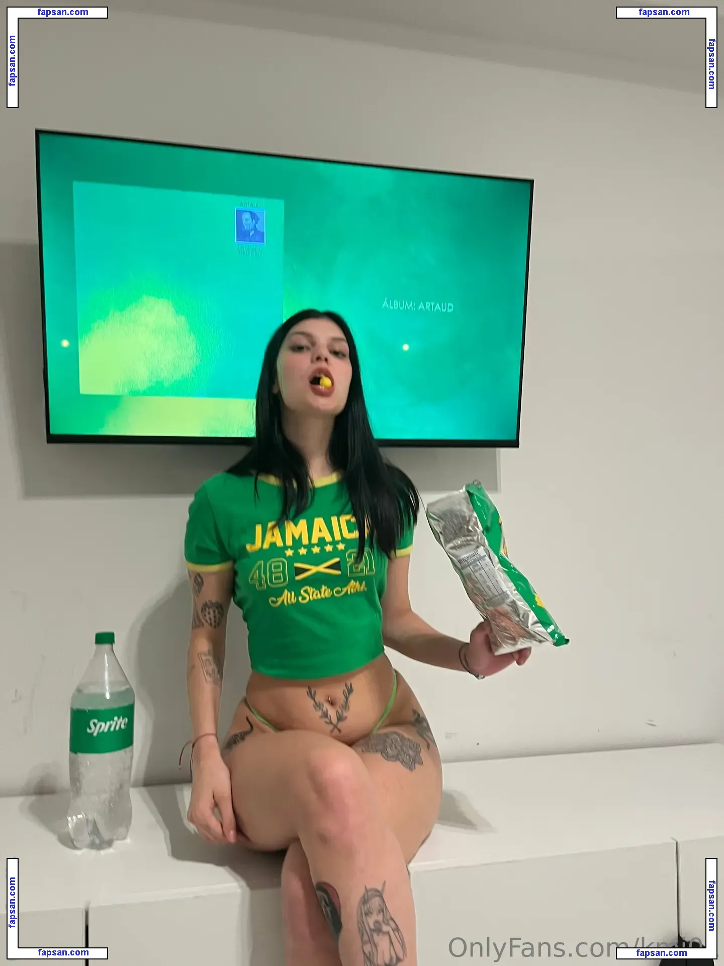 cmi01 nude photo #0010 from OnlyFans