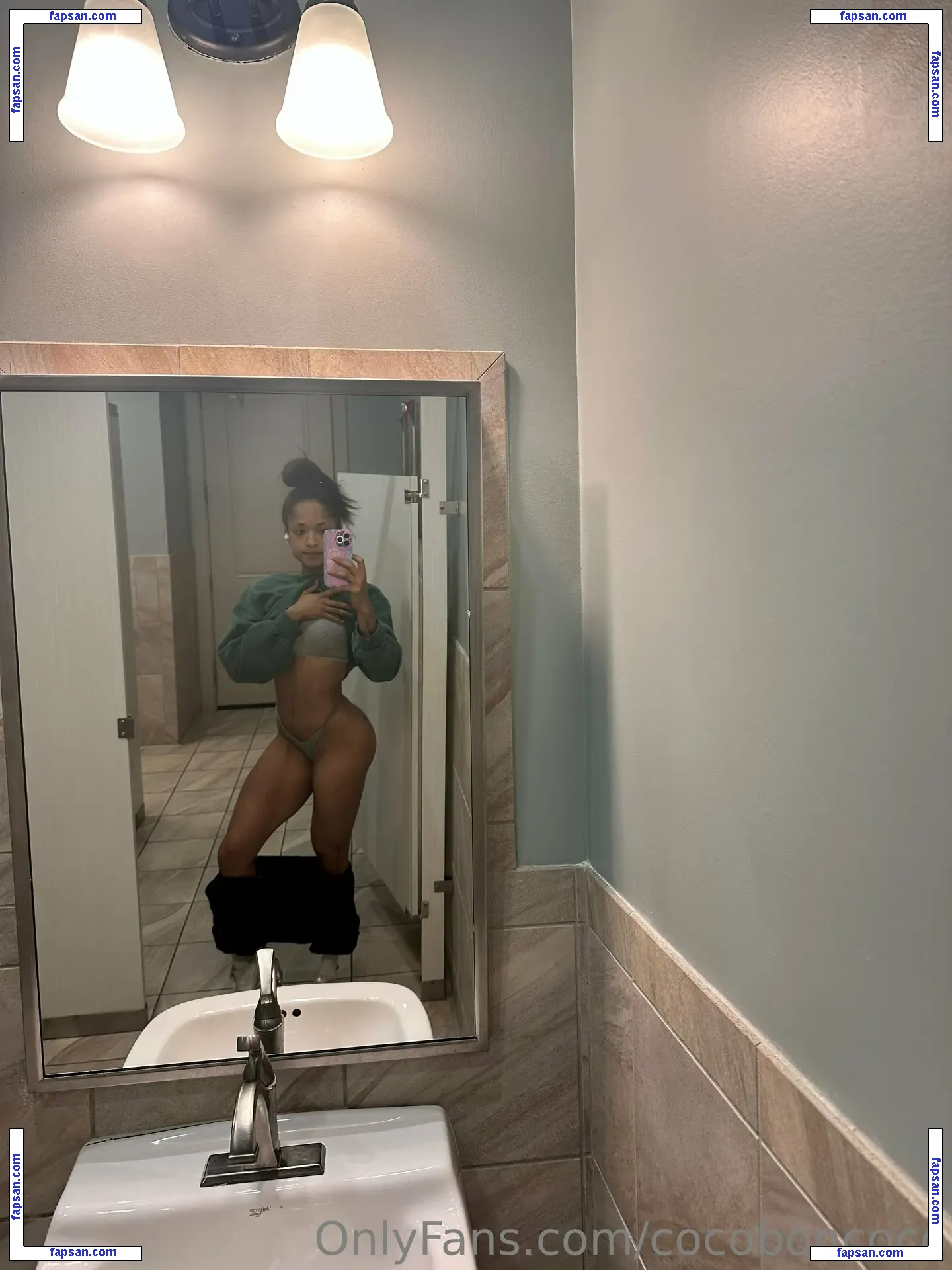 Cocoboncoco / actionfigurecoco nude photo #0026 from OnlyFans