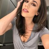 Colleen Ballinger голая #0033