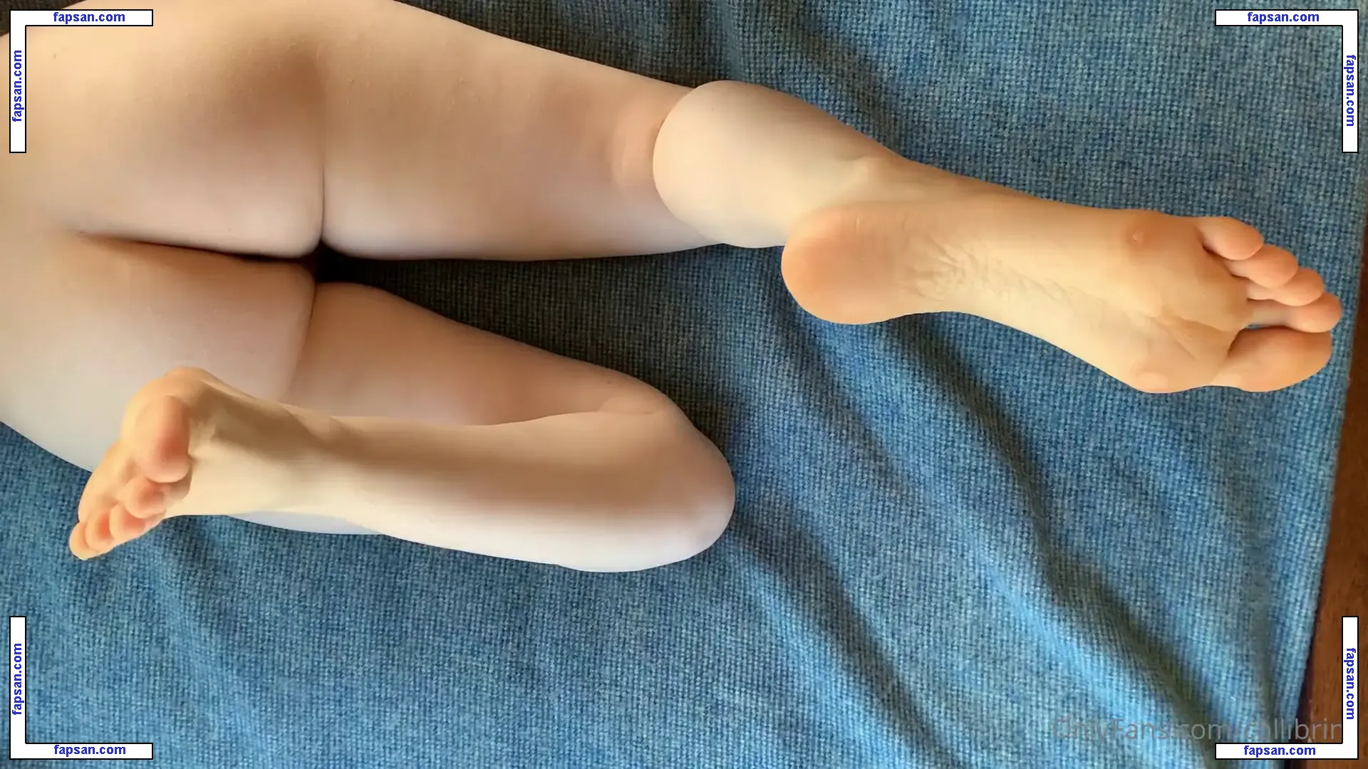 Collibrina nude photo #0023 from OnlyFans