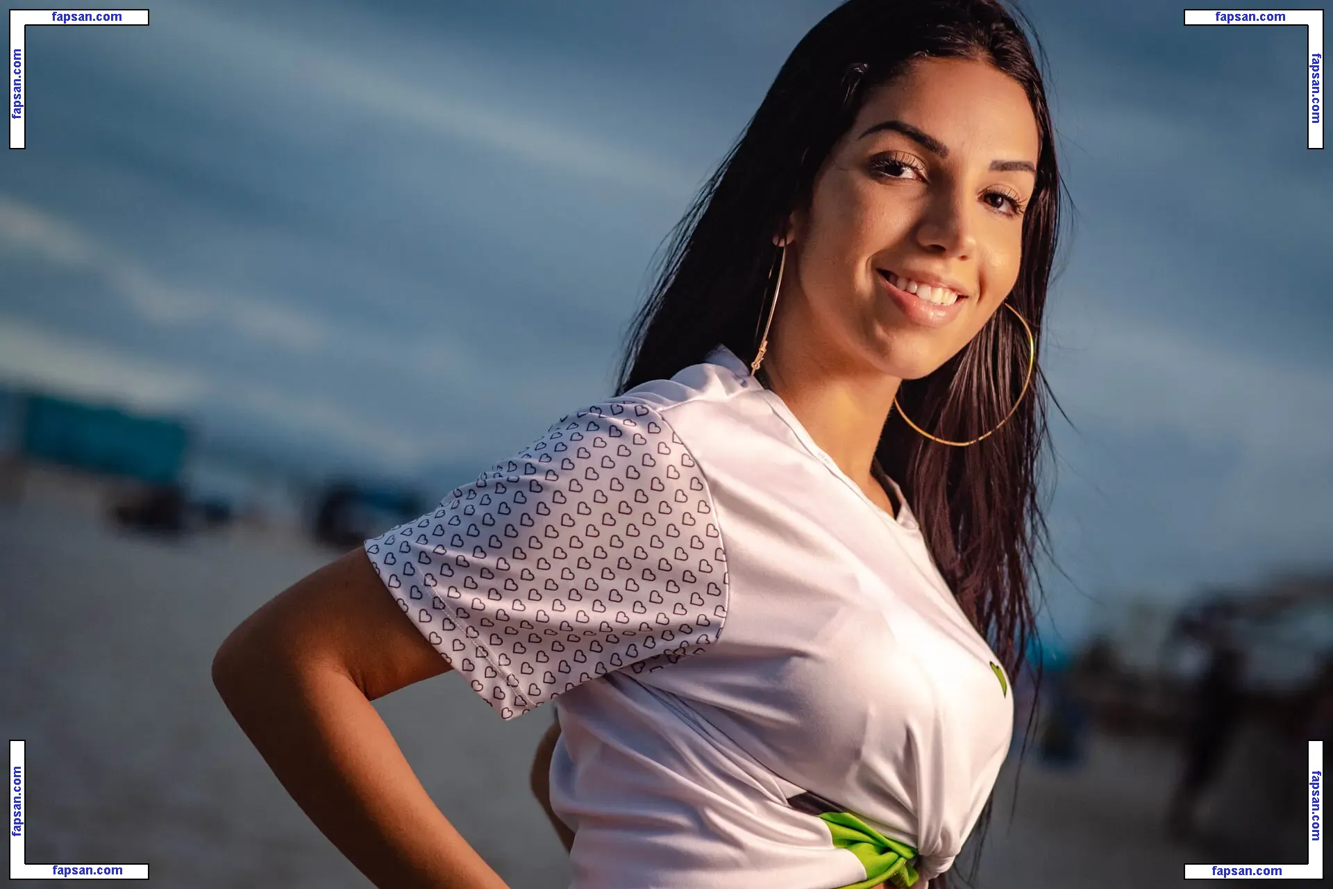 Combustível Sem Imposto голая фото #0050 с Онлифанс