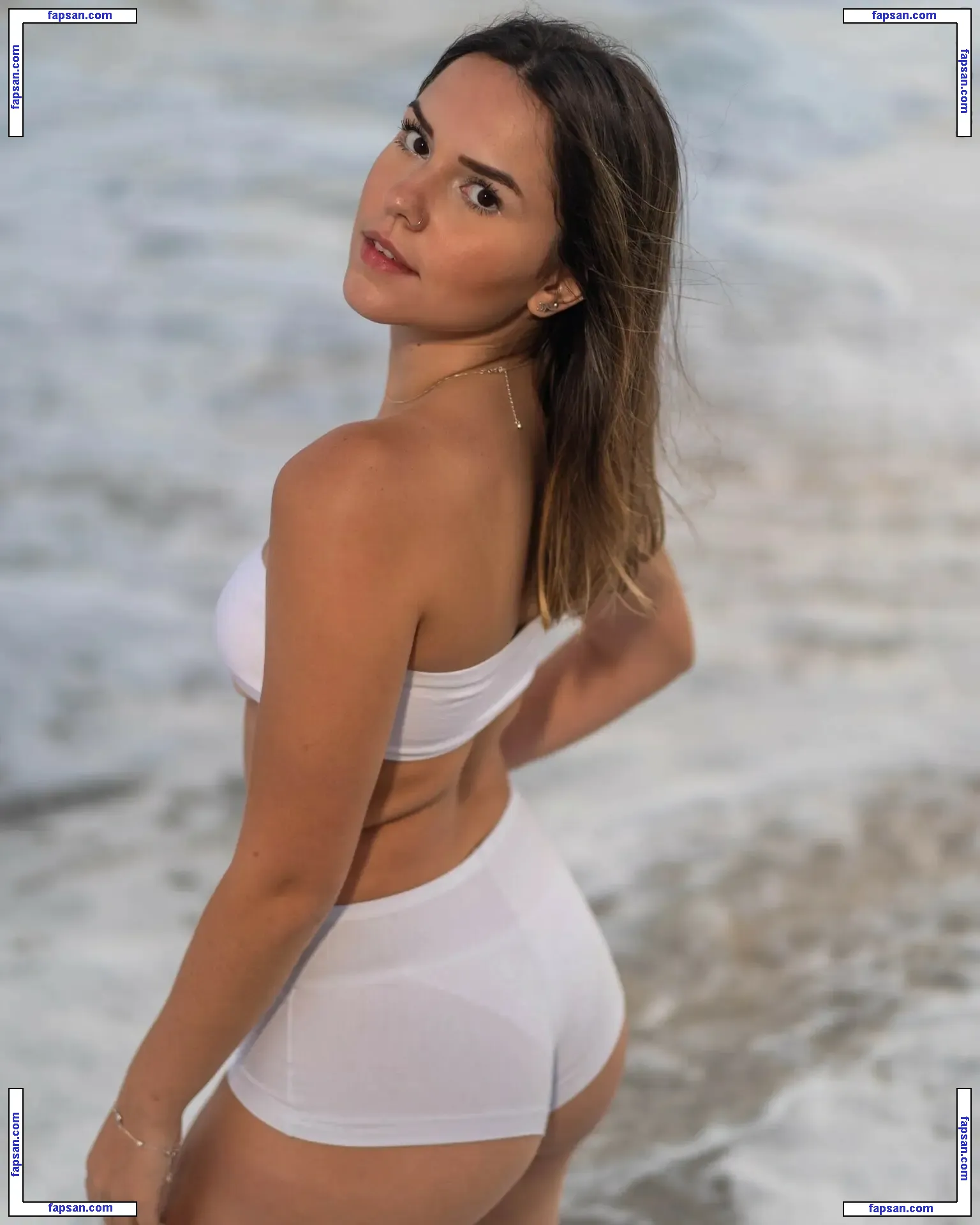 Combustível Sem Imposto голая фото #0266 с Онлифанс