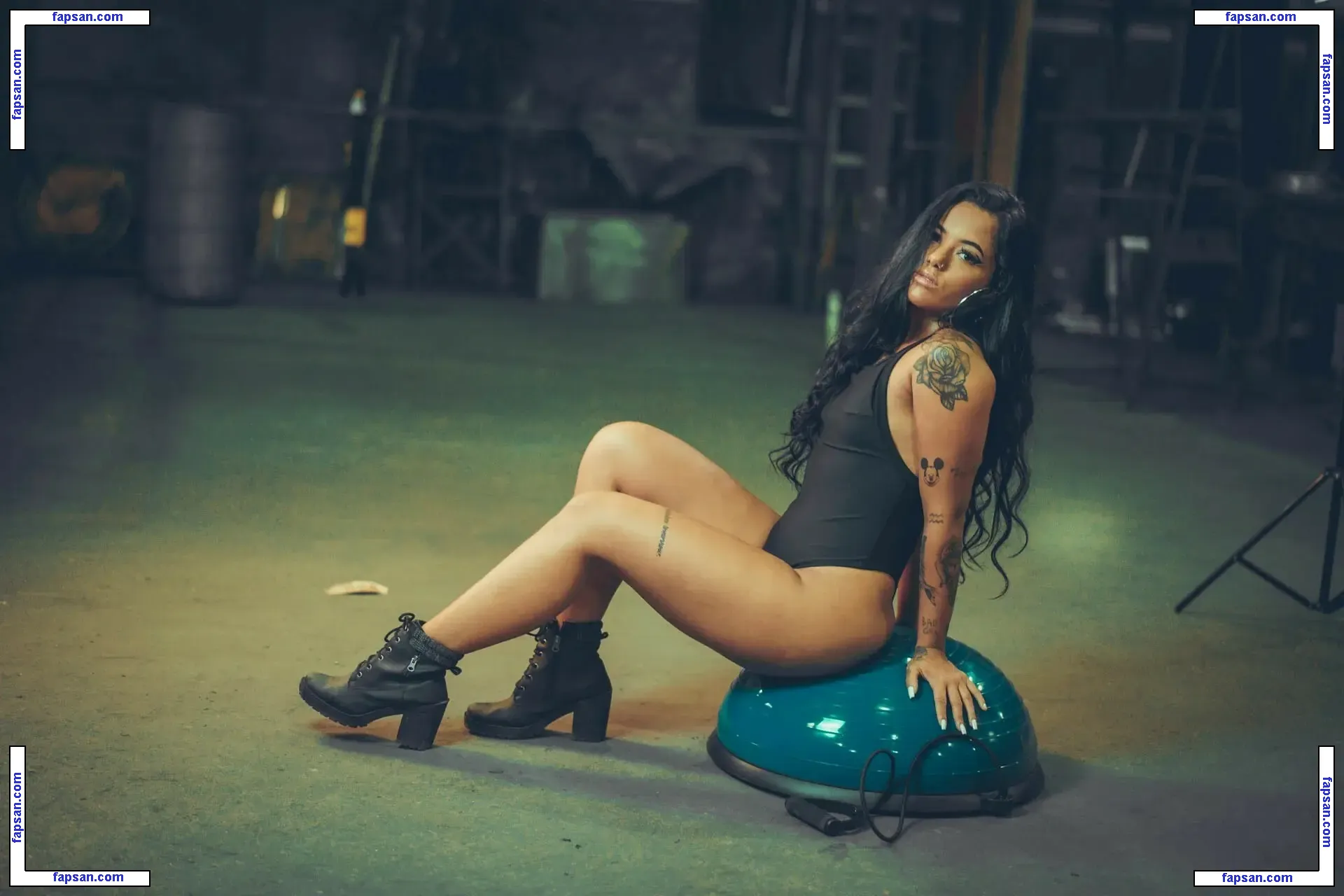 Combustível Sem Imposto голая фото #0402 с Онлифанс