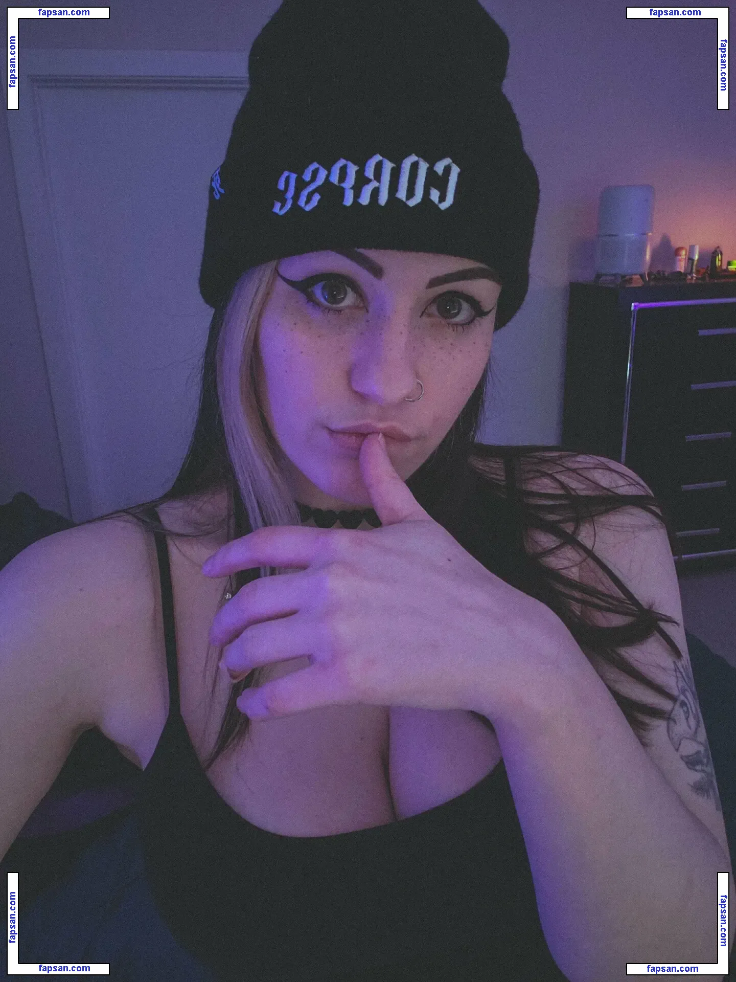 ConcealedBones nude photo #0029 from OnlyFans