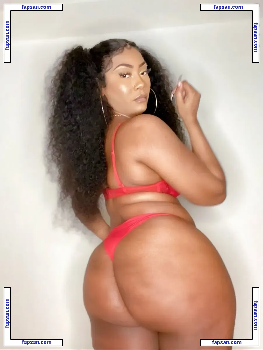 CoolieMonae nude photo #0004 from OnlyFans