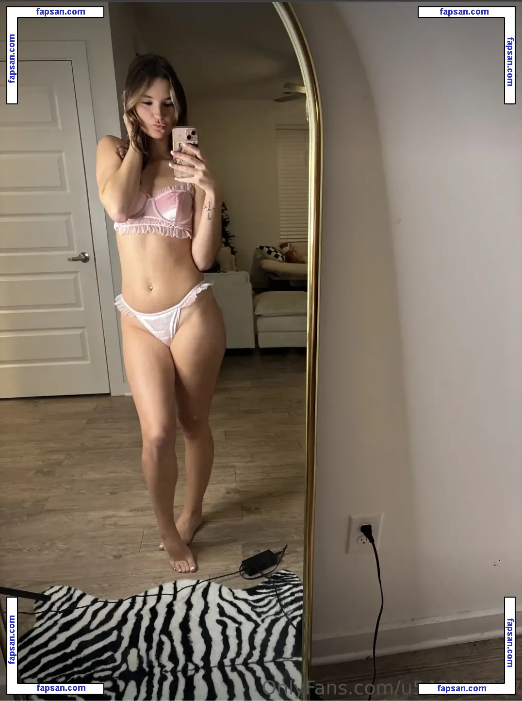 Cora Reed голая фото #0006 с Онлифанс