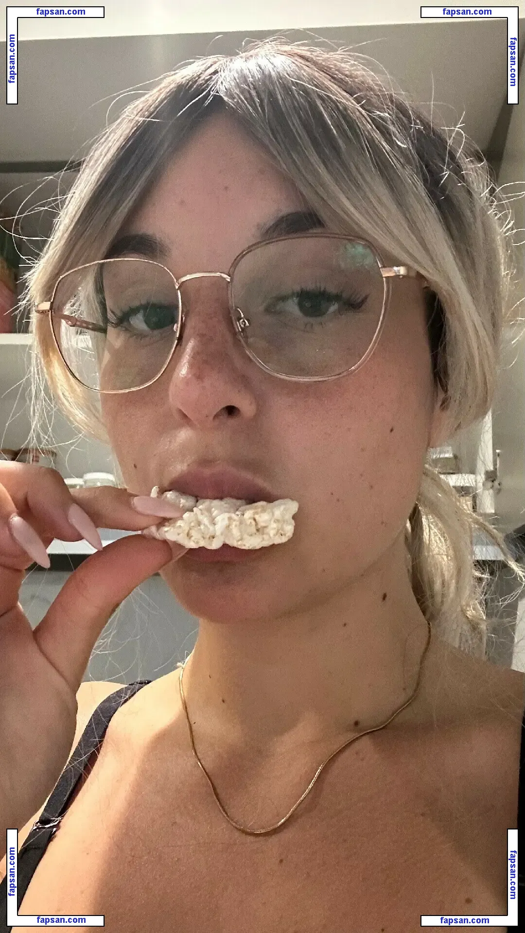 coralie.penny nude photo #0001 from OnlyFans