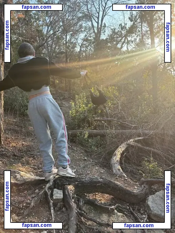 Cosmic голая фото #0001 с Онлифанс