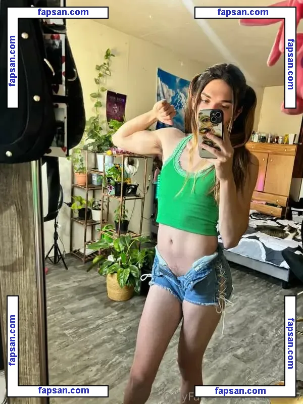 Cosmic голая фото #0004 с Онлифанс