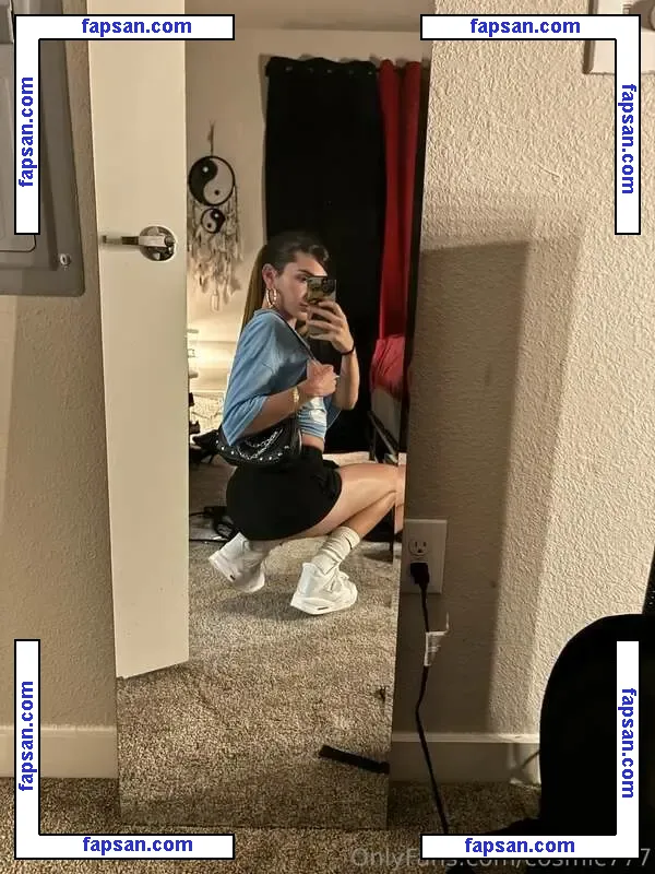 Cosmic голая фото #0021 с Онлифанс