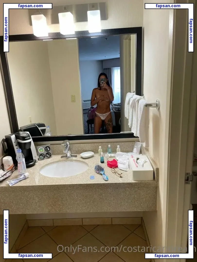 Costarican Trouble nude photo #0002 from OnlyFans