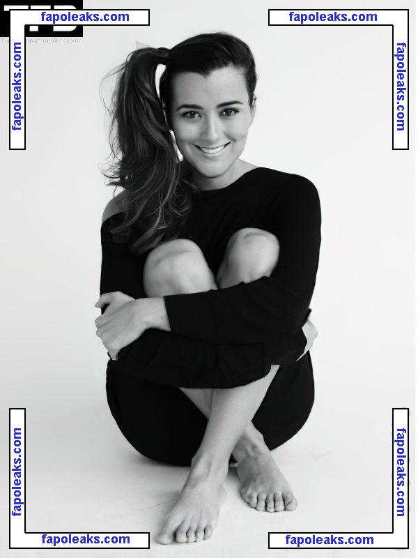 Cote de Pablo / cote.de.pablo голая фото #0058 с Онлифанс