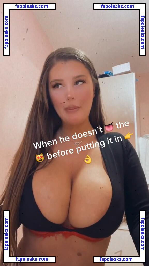 coughlan123 / sarahs_day nude photo #0055 from OnlyFans