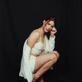 Courtney Hope голая #0239