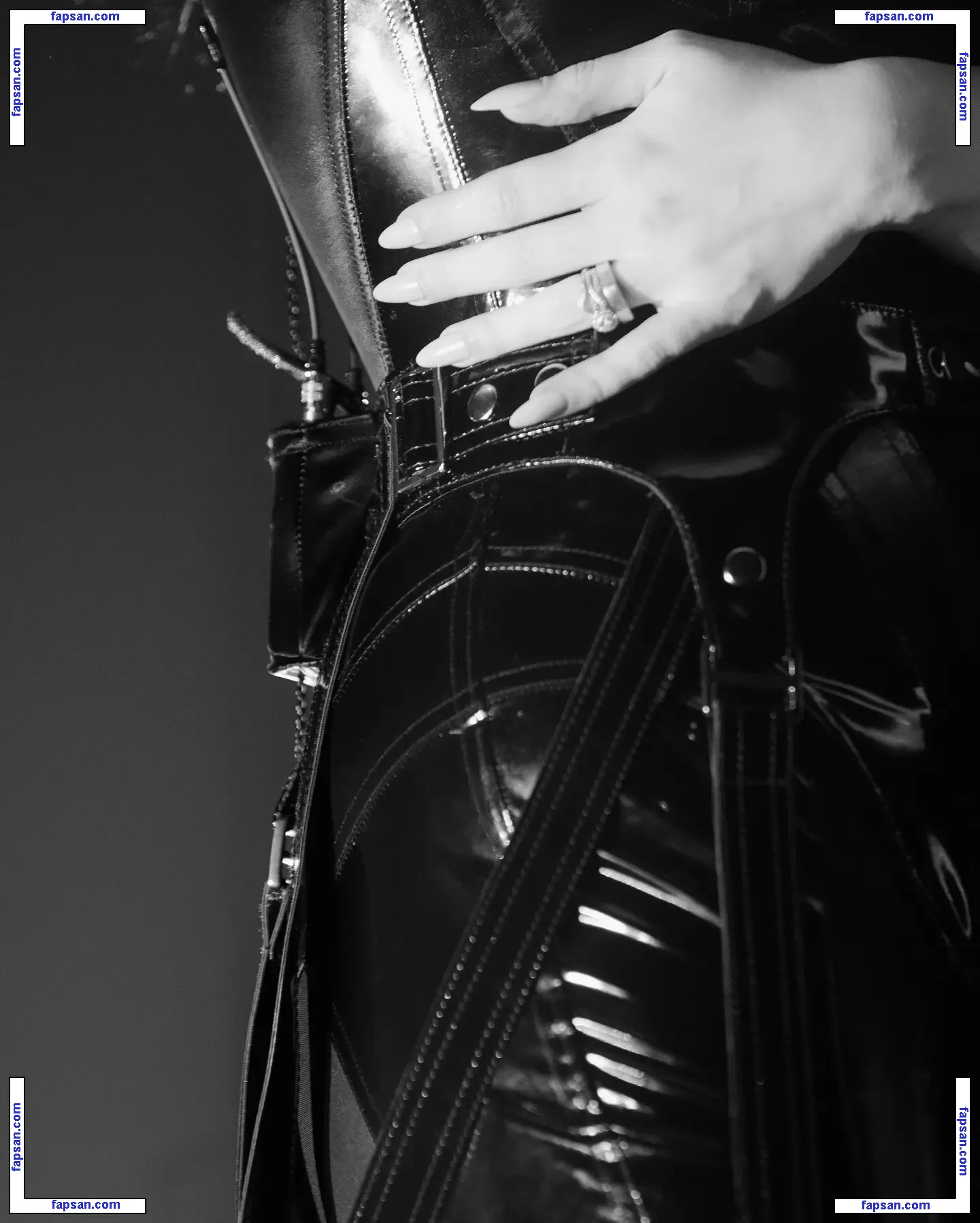 Courtney Laplante nude photo #0031 from OnlyFans