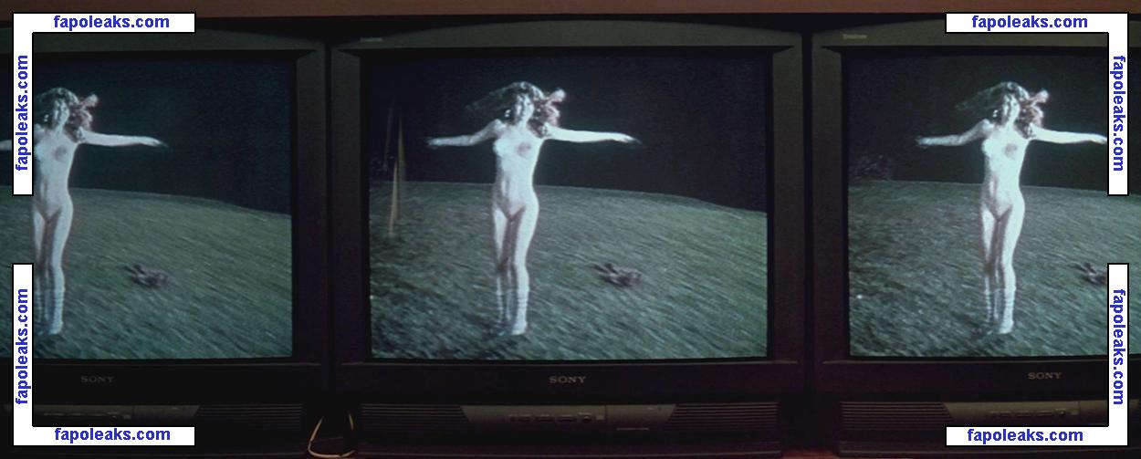 Courtney Love голая фото #0114 с Онлифанс