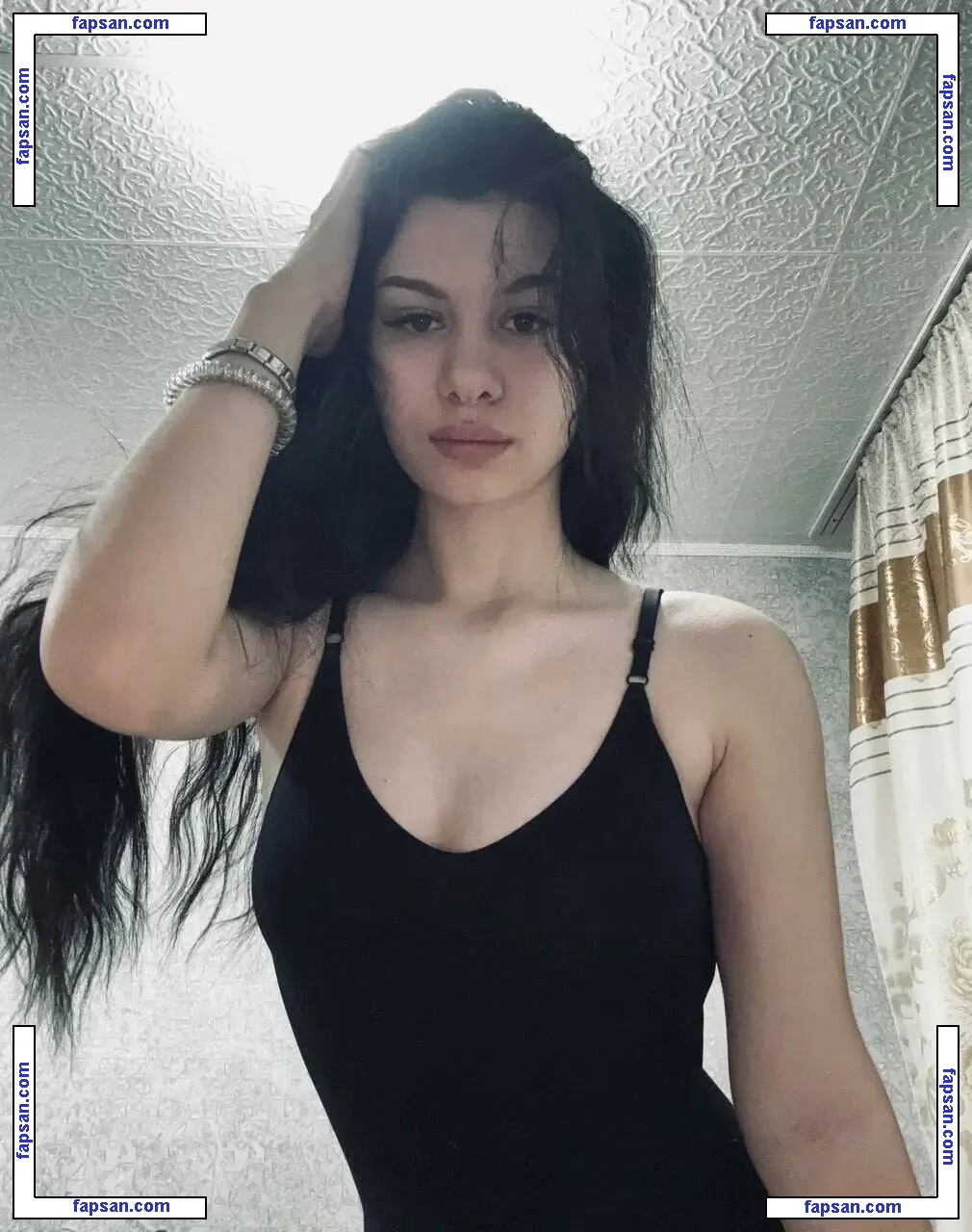 coventinacoaker голая фото #0001 с Онлифанс