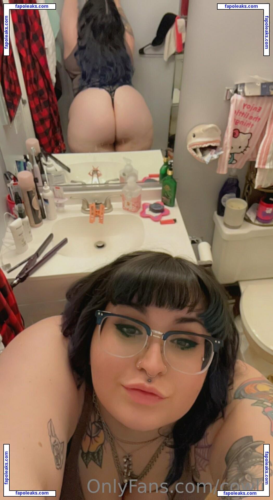 cowlil / lilycowles nude photo #0019 from OnlyFans