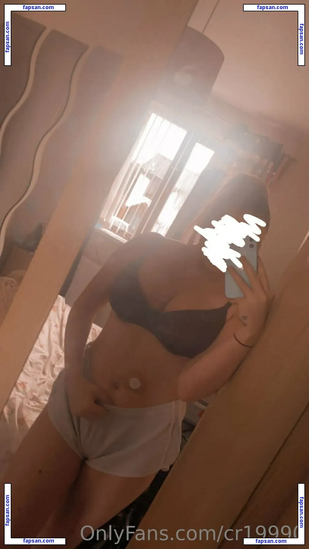 cr19990 nude photo #0014 from OnlyFans