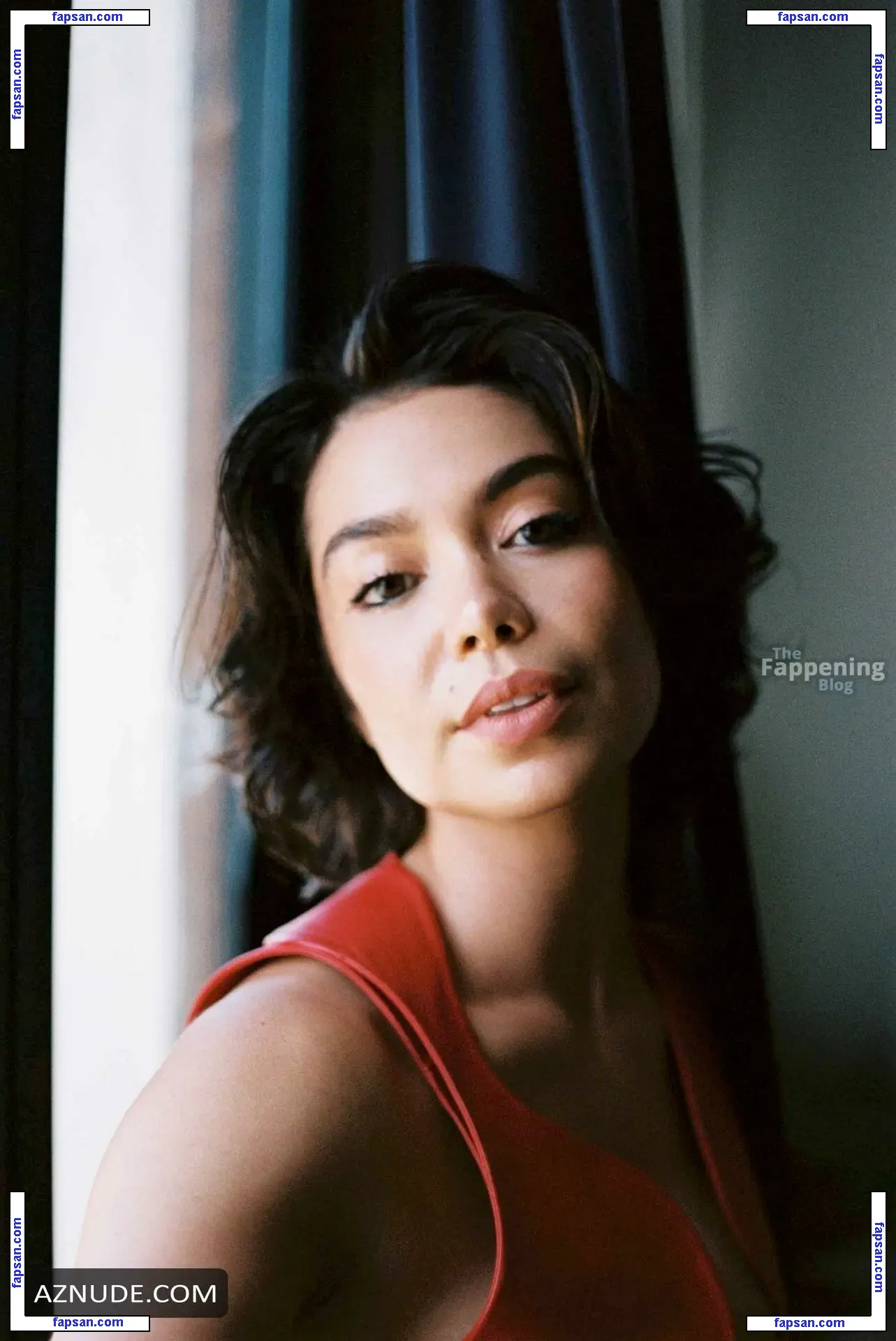 cravalho голая фото #0021 с Онлифанс