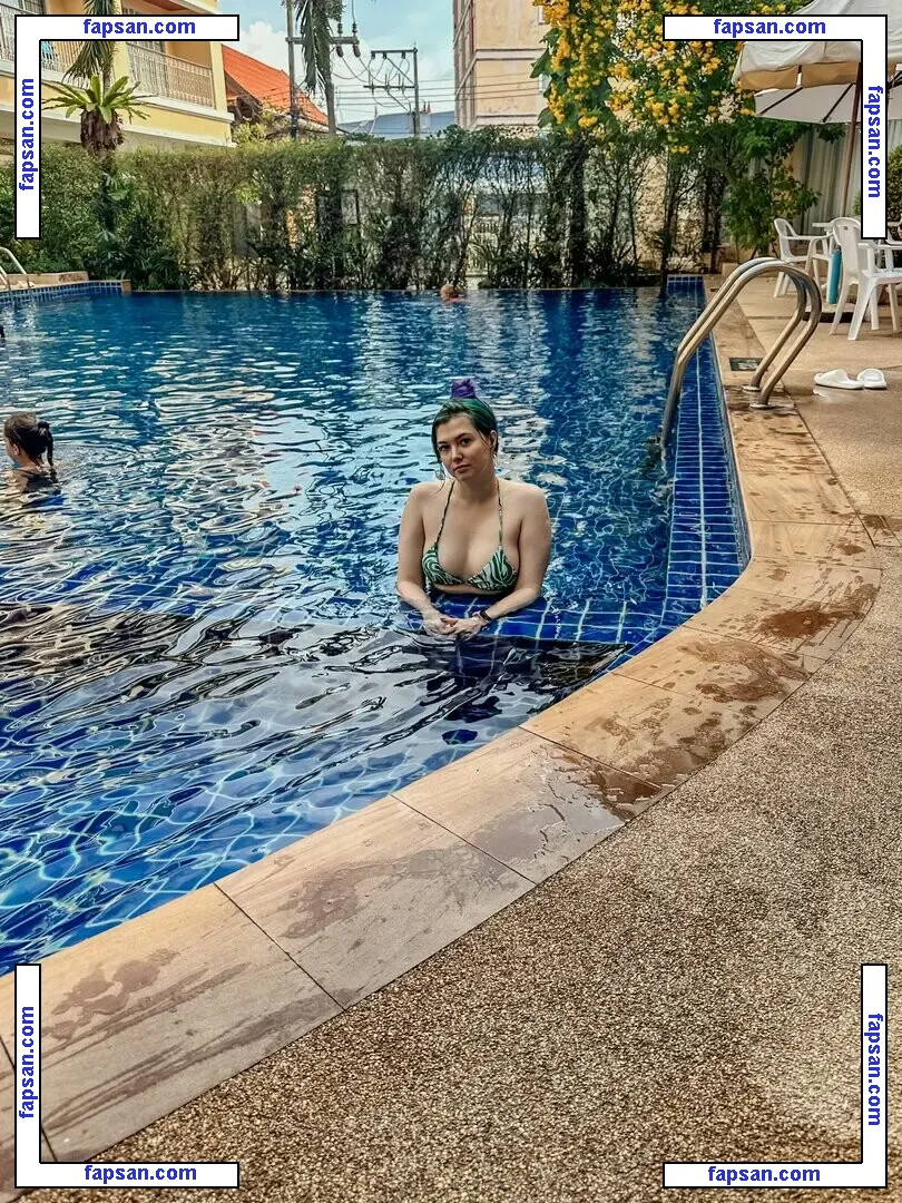 Crazy Foxy nude photo #0010 from OnlyFans