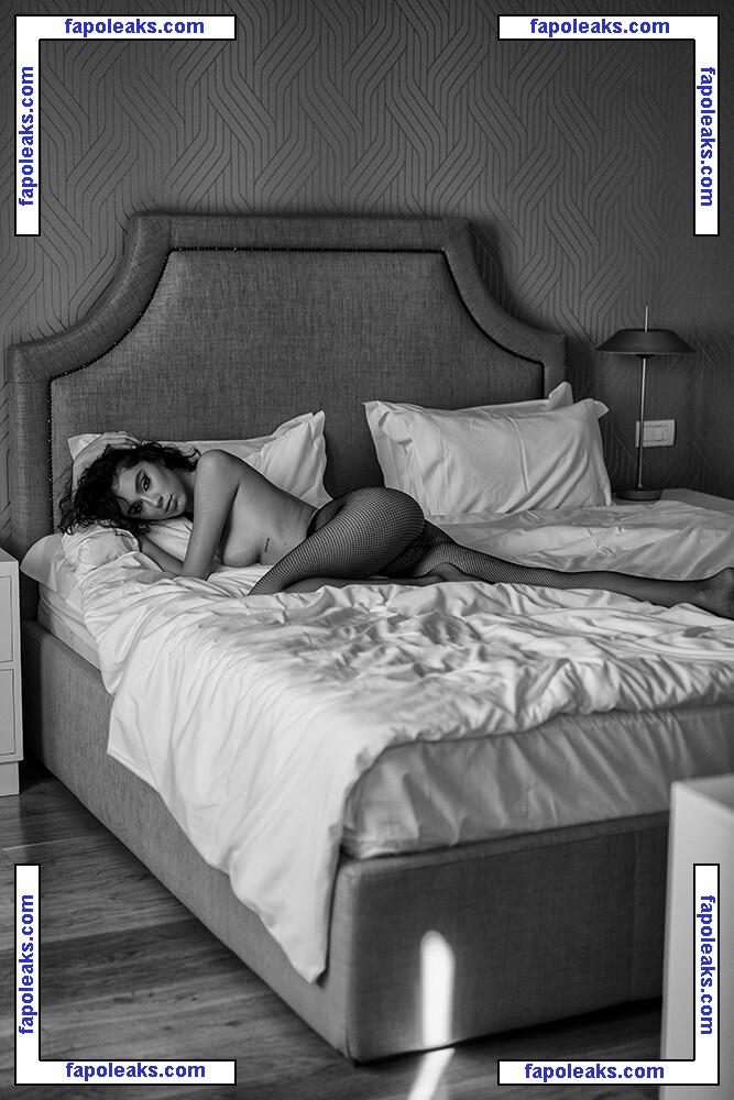Crina Maria / crinamariacm nude photo #0001 from OnlyFans