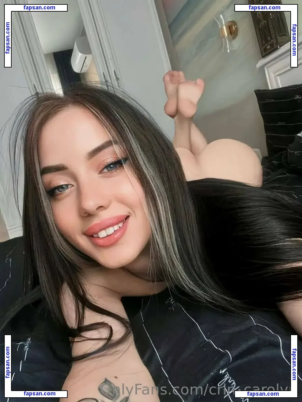 crln_carolyn nude photo #0023 from OnlyFans