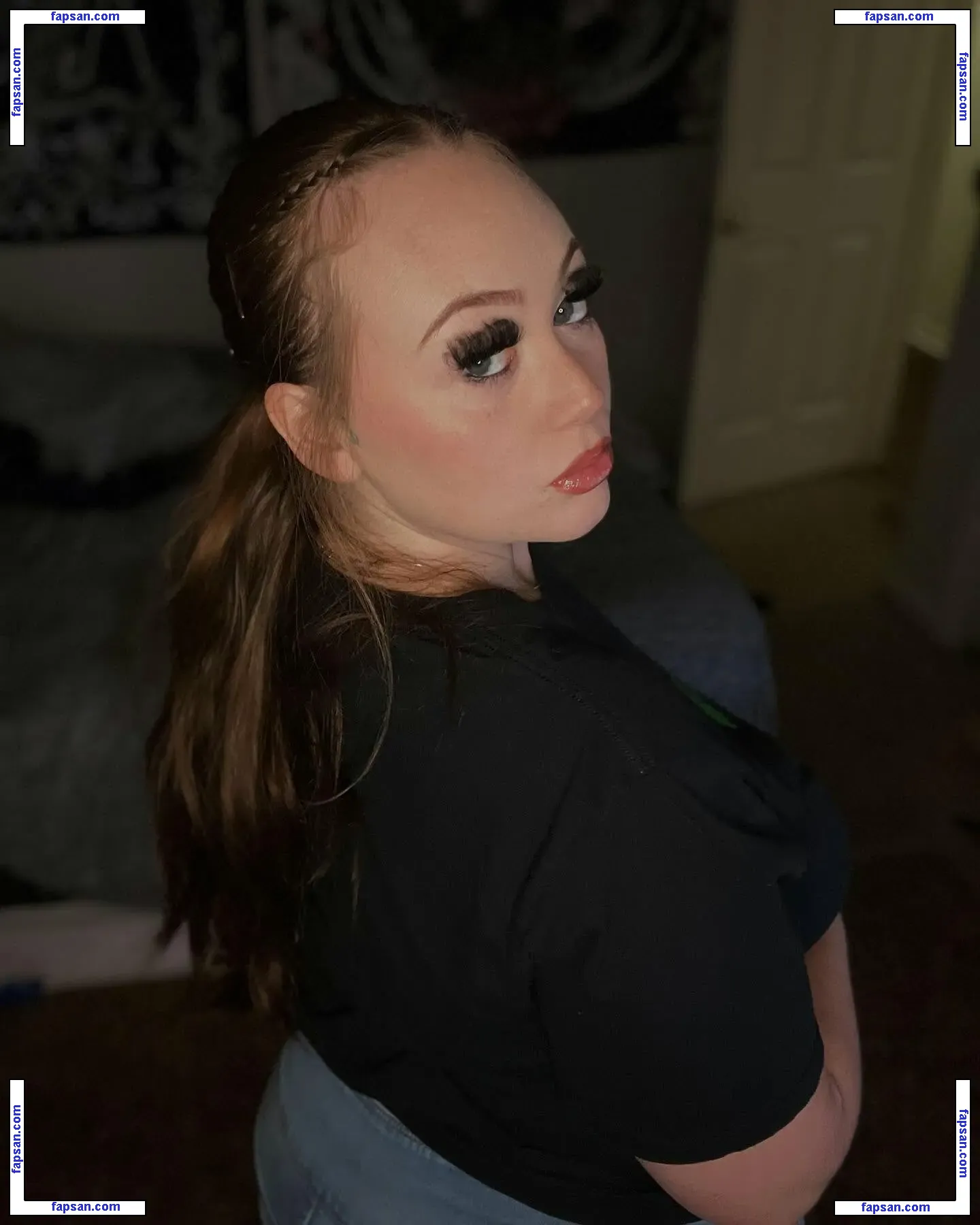 crybabyyashlyn nude photo #0002 from OnlyFans