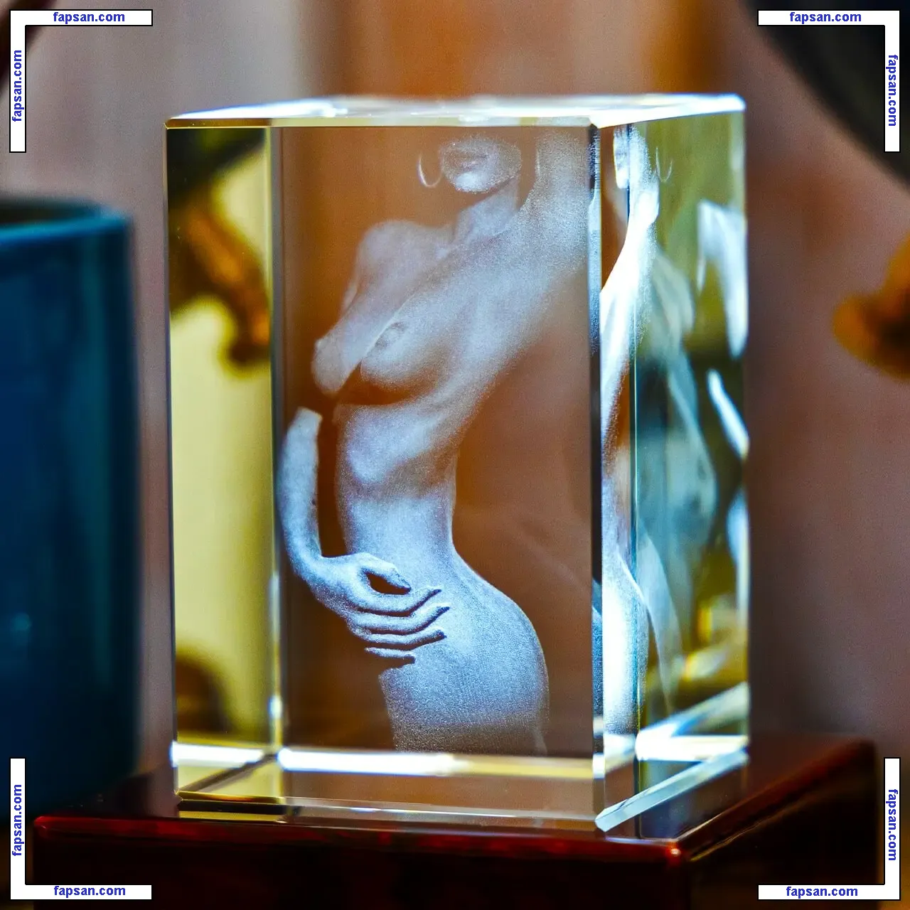 crystal nude photo #0002 from OnlyFans