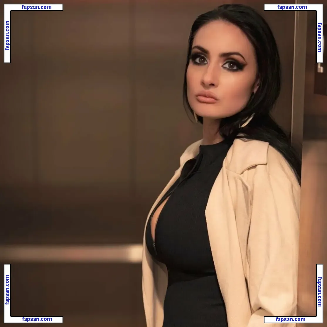 Crystal Wambles nude photo #0025 from OnlyFans