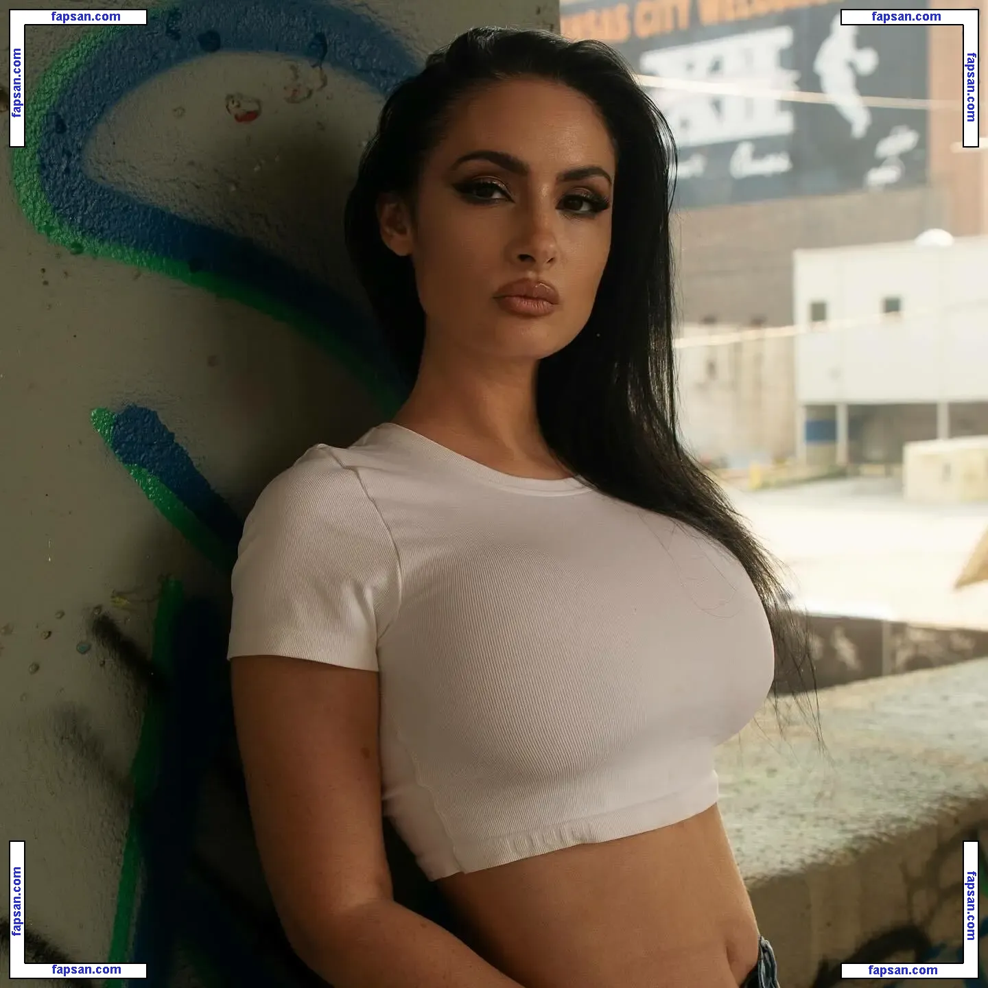 Crystal Wambles nude photo #0034 from OnlyFans