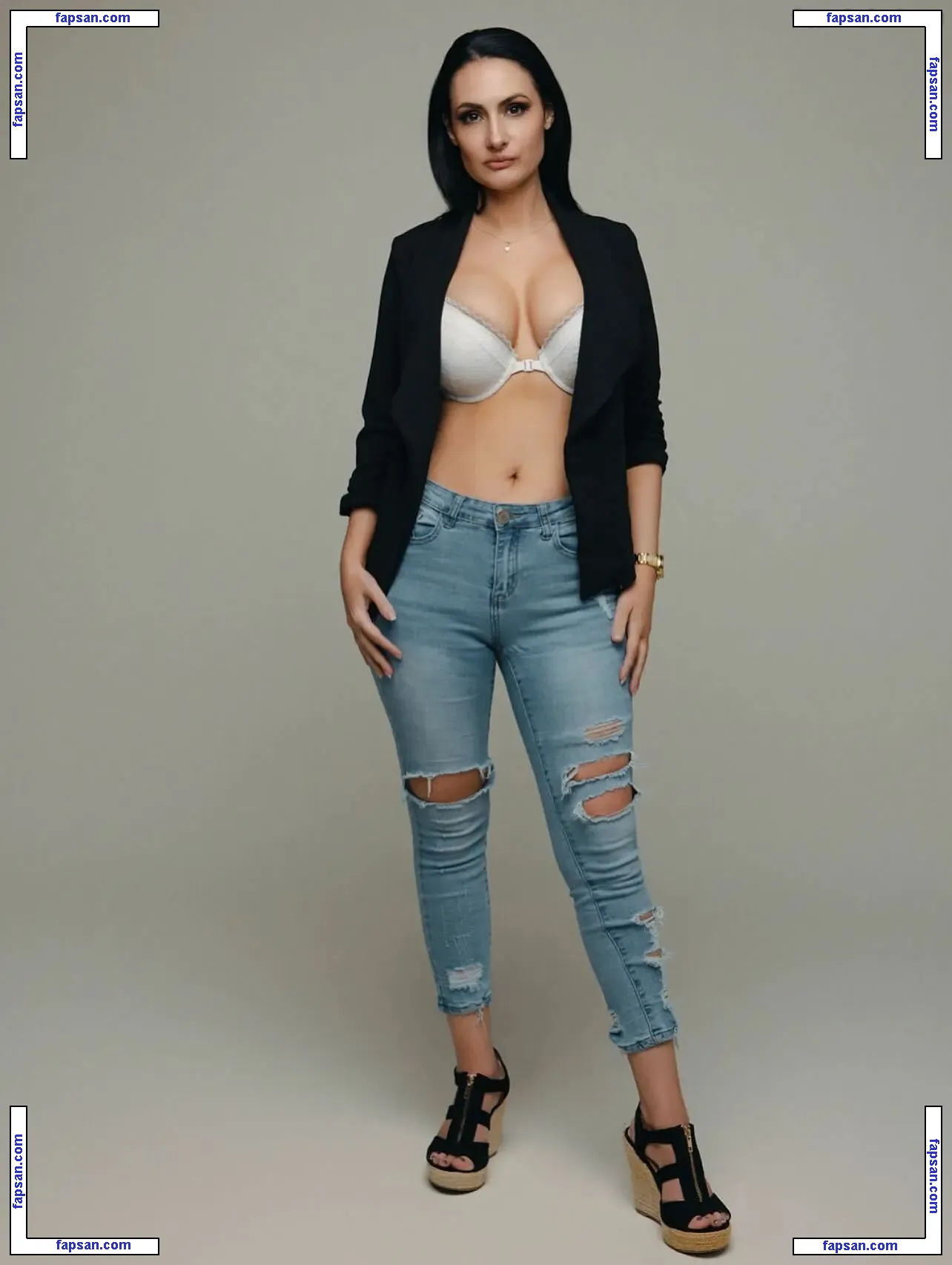 Crystal Wambles nude photo #0058 from OnlyFans