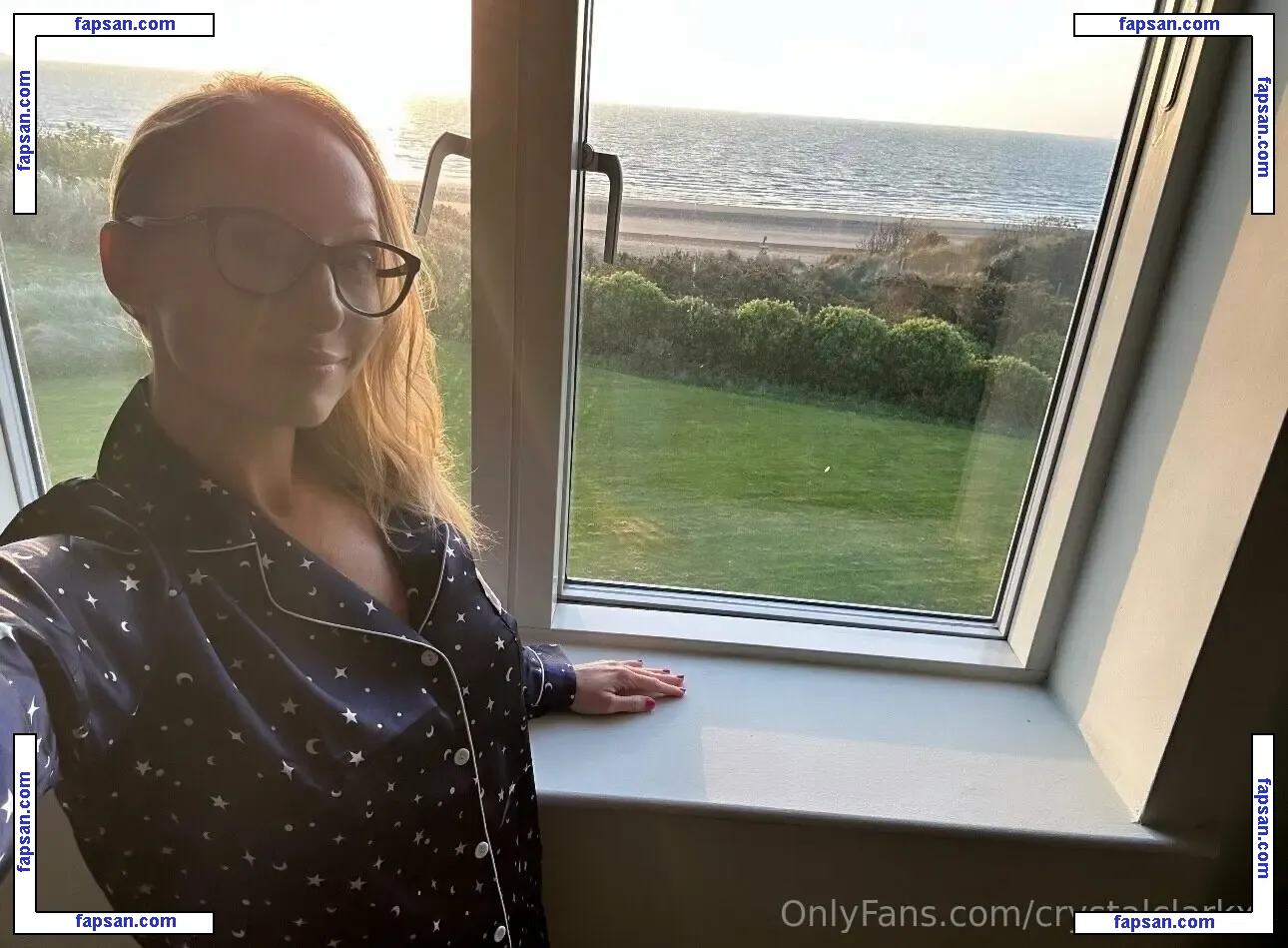 crystalclarkxo nude photo #0330 from OnlyFans