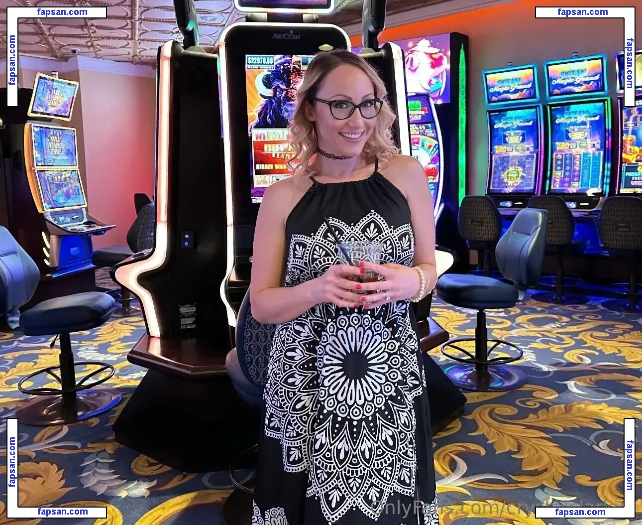 crystalclarkxo nude photo #0354 from OnlyFans