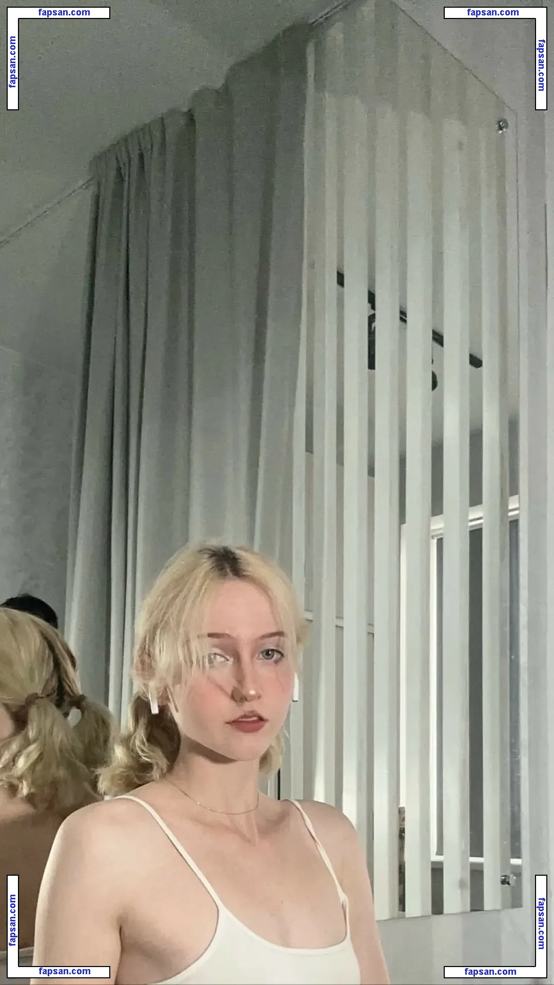 cumband / lilyband nude photo #0004 from OnlyFans