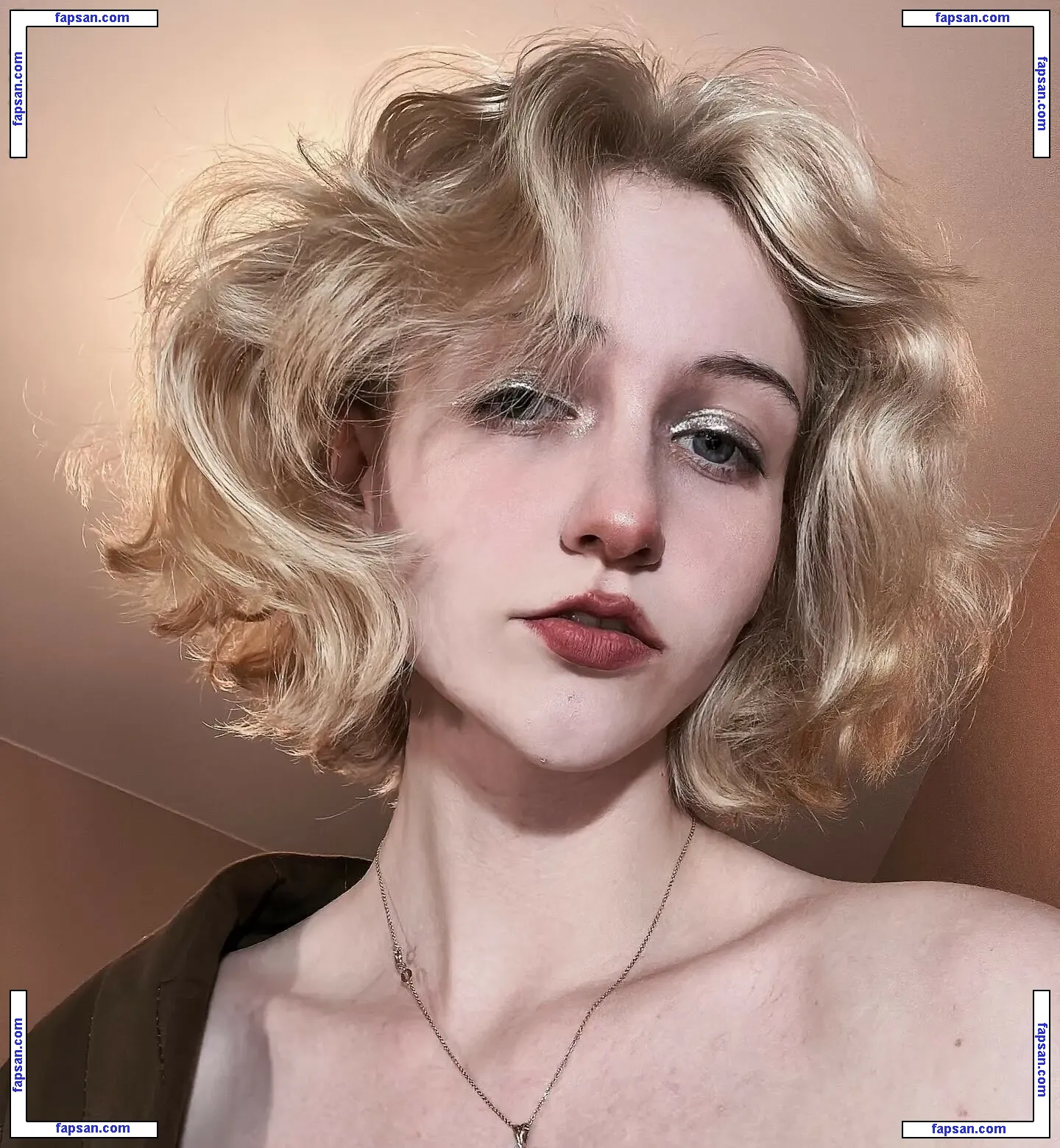 cumband / lilyband nude photo #0008 from OnlyFans