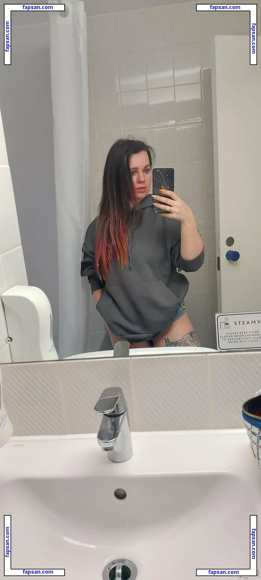 curvy_ali nude photo #0012 from OnlyFans