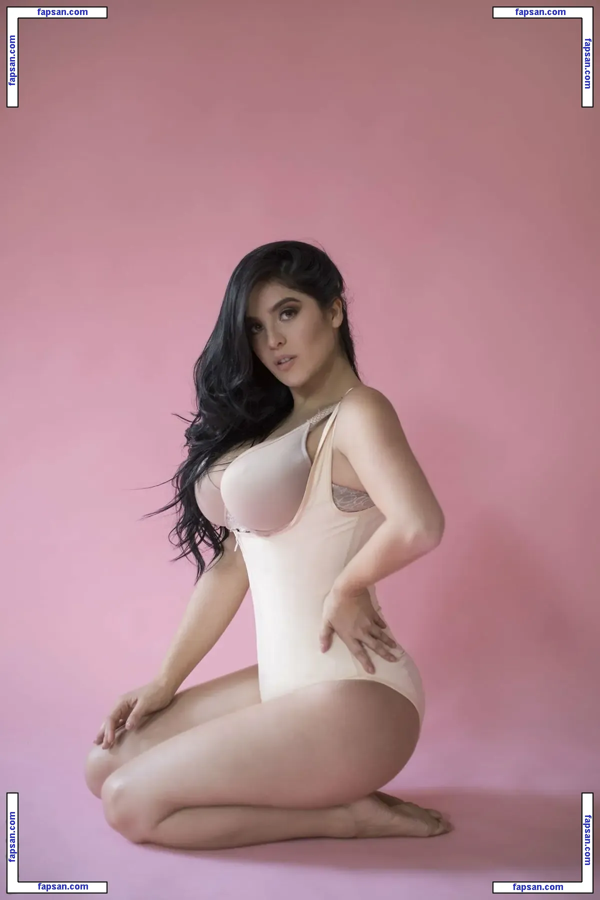 Curvy Zelma nude photo #0012 from OnlyFans