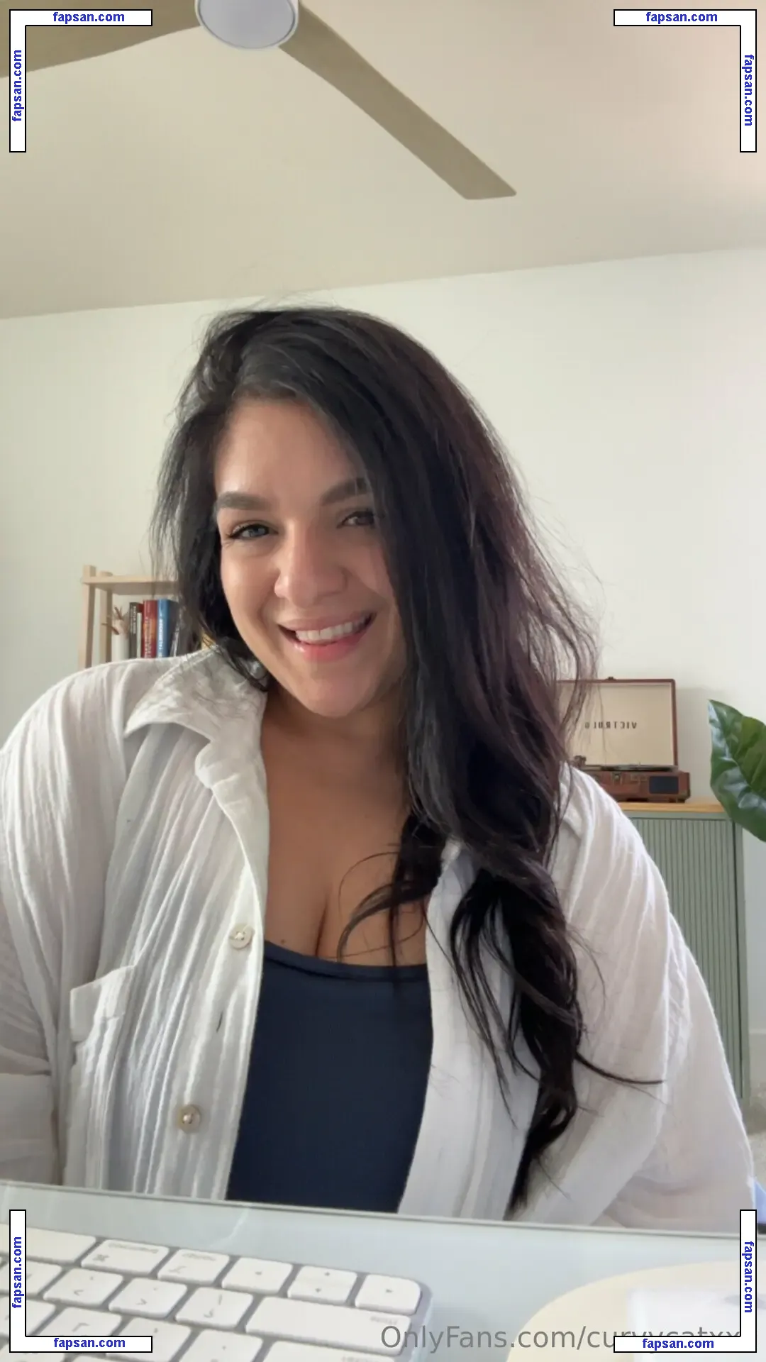 curvycatxxx nude photo #0015 from OnlyFans
