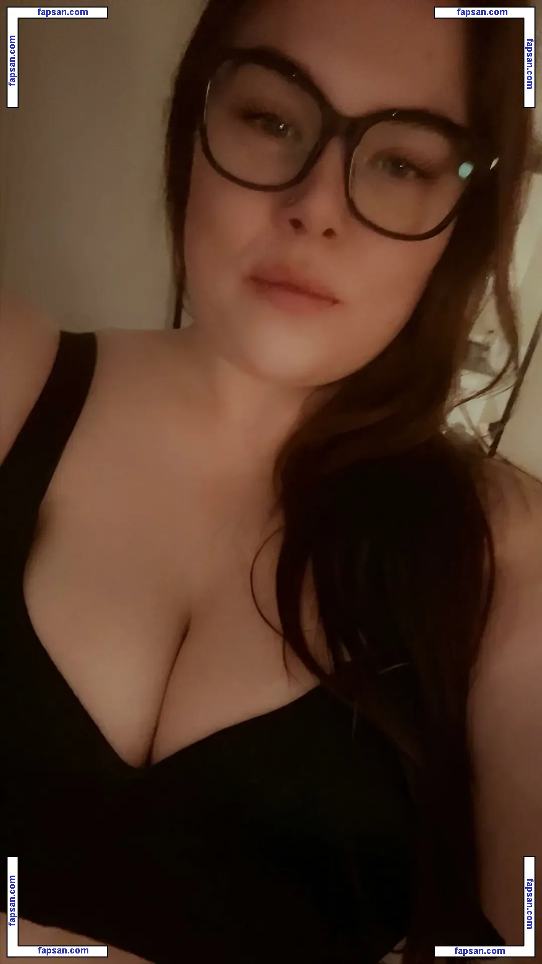 CurvyCutieXoXo nude photo #0003 from OnlyFans